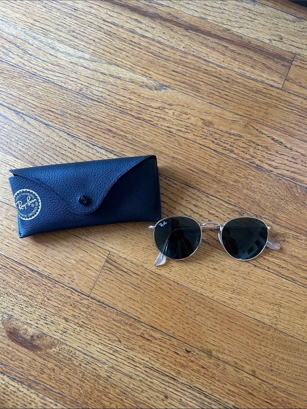 NEVER WORN Round Raybans